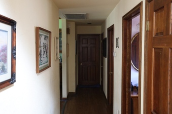 Enlarge photo 44