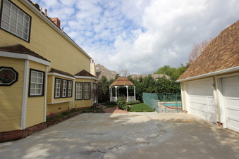 Enlarge photo 83