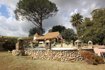 Enlarge photo 122