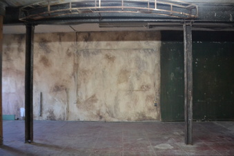 Enlarge photo 12