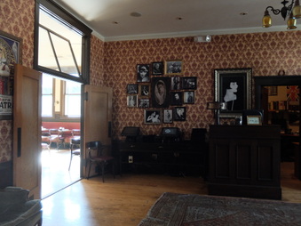 Enlarge photo 54
