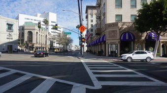Wilshire Blvd