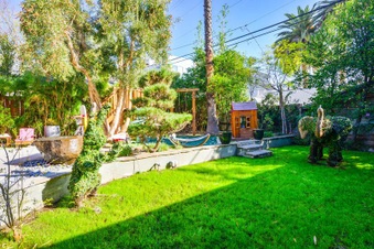 Enlarge photo 52
