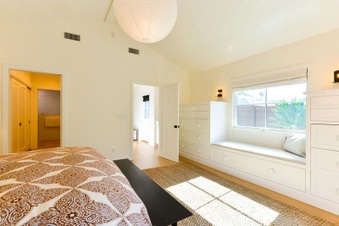 Enlarge photo 26