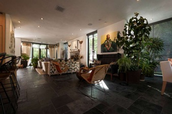 Enlarge photo 16