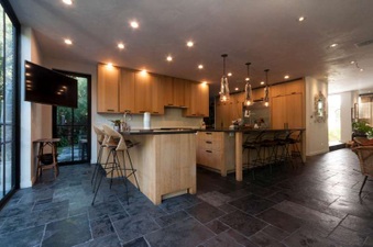 Enlarge photo 26