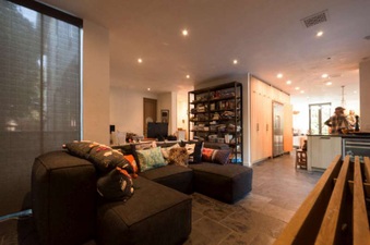 Enlarge photo 29