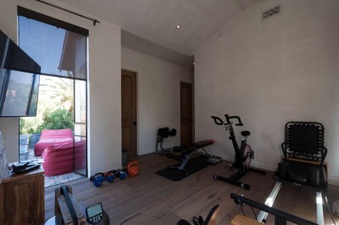 Enlarge photo 70