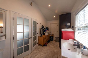Enlarge photo 59
