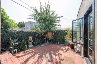 Enlarge photo 46