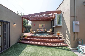 Enlarge photo 52