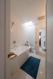 Enlarge photo 54