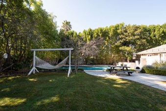 Enlarge photo 62