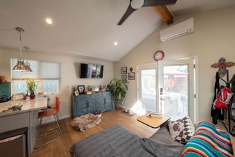 Enlarge photo 54