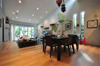Enlarge photo 24