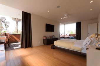 Enlarge photo 40