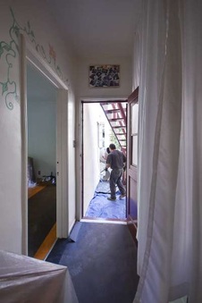 Enlarge photo 100