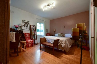 Enlarge photo 105