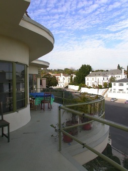 Enlarge photo 118