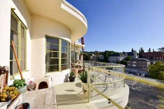 Enlarge photo 124