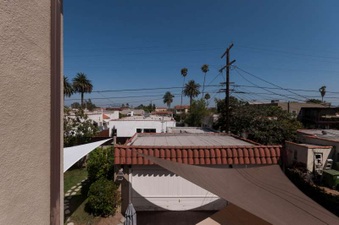 Enlarge photo 64