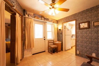 Enlarge photo 48
