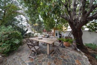 Enlarge photo 58
