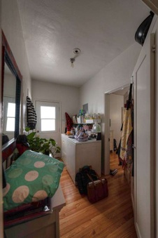 Enlarge photo 98