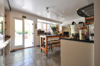Enlarge photo 22