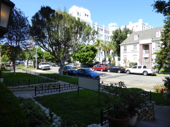 Enlarge photo 10