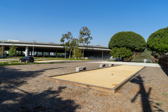 Enlarge photo 120