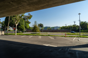 Enlarge photo 128
