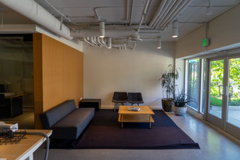 Enlarge photo 26