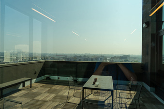 Enlarge photo 46