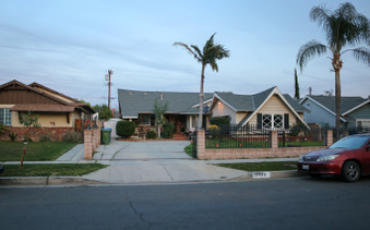 9938 Memory Park Ave - Mission Hills