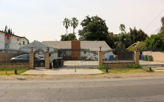 8527 Kester Ave - Panorama City