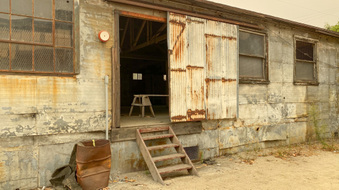 L.O. Warehouse