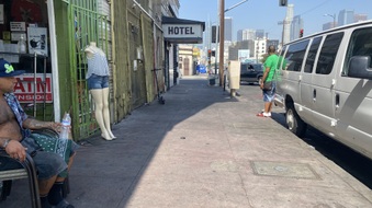Enlarge photo 8