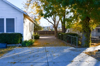 Enlarge photo 12