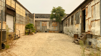 L.O. Warehouse