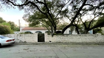 Enlarge photo 2