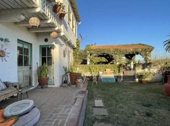 Enlarge photo 18