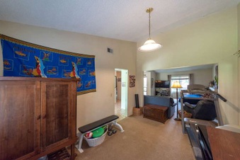 Enlarge photo 29