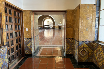 Enlarge photo 23