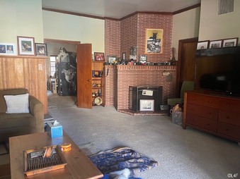 Enlarge photo 22