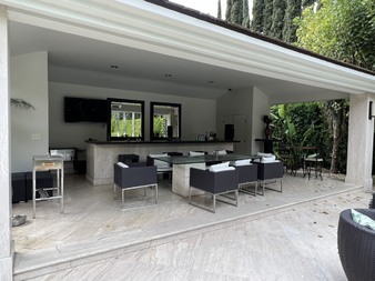 Enlarge photo 37