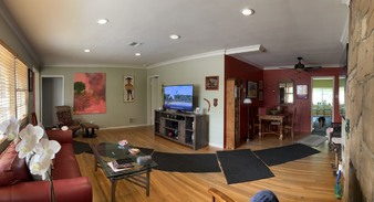 Enlarge photo 13