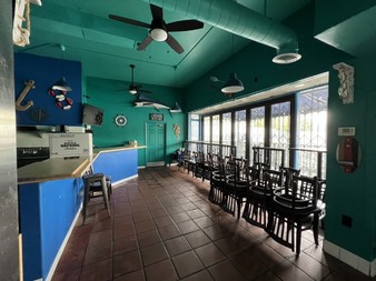 Enlarge photo 33