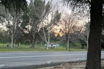 Enlarge photo 2