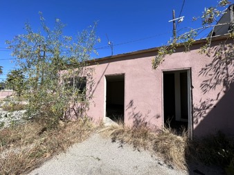 Enlarge photo 24